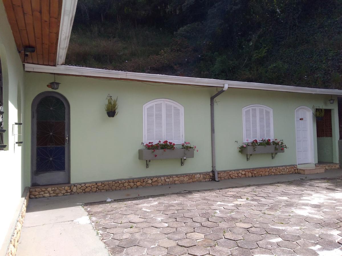 Suites Campos Do Jordao Campos do Jordão Exterior foto